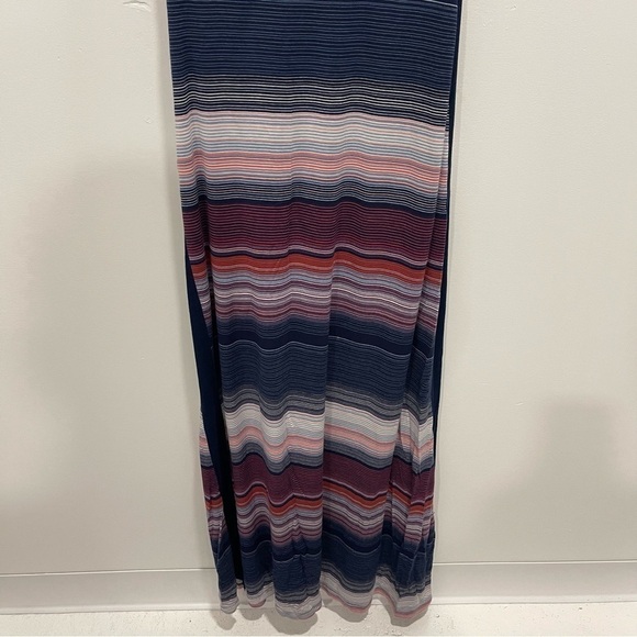 Gilli Stripe Stretch Maxi Dress Navy Small Open Back Sleeveless - Picture 3 of 8
